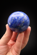 Lapislázuli (Esfera Pulida) – Azul Intenso con Pirita Natural