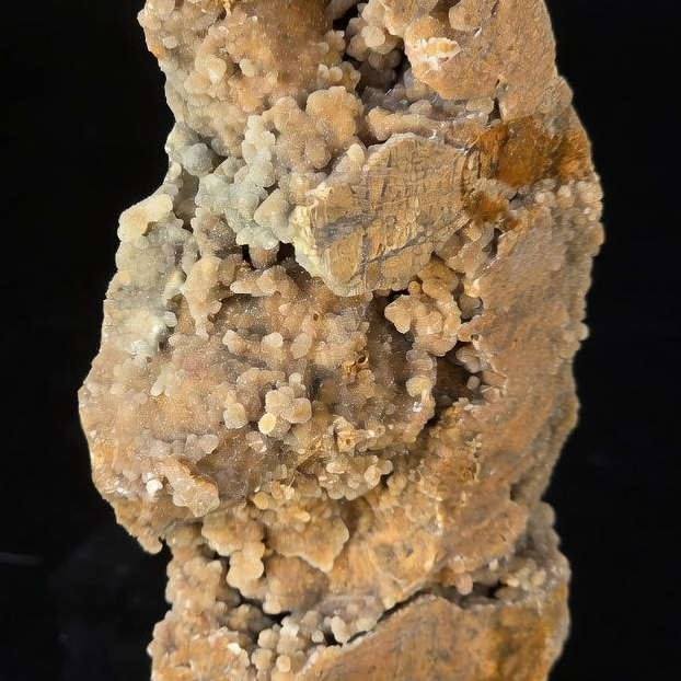 Torre de Calcedonia con Ágata Uva – Formación Botrioidal Premium